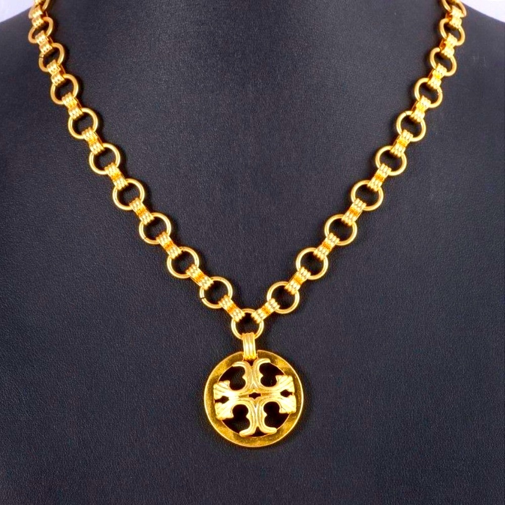 Gold Tory Burch Pendant Necklace. NWOT. Excellent Conditon.